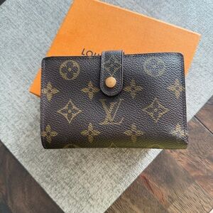 Louis Vuitton Monogram Canvas Snap Card Holder in Brown & Gold